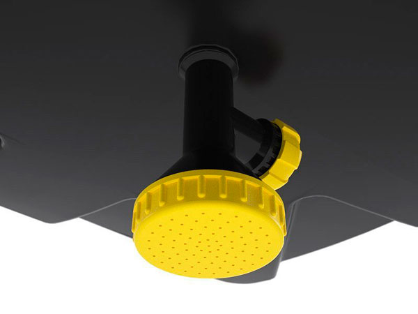 Душ с баком для воды из пластика