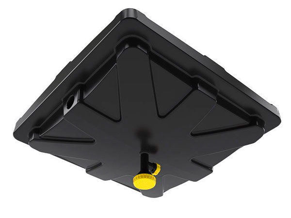 Душ с баком для воды из пластика