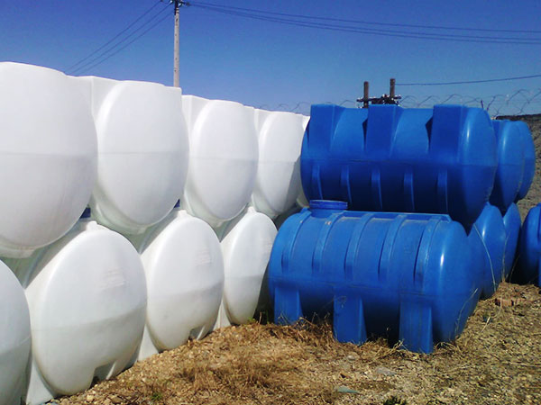 Пластиковые емкости