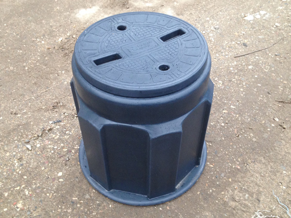 Кабельный колодец связи, что лучше пластик или бетон