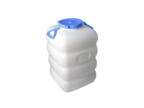 пластиковые бидоны и бочки