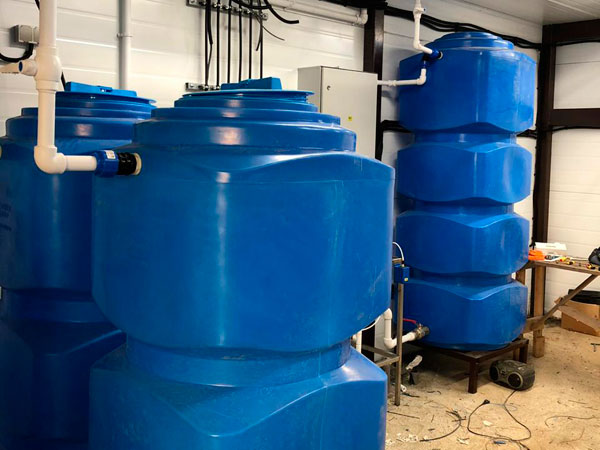 Баки для питьевой воды: цена и преимущества