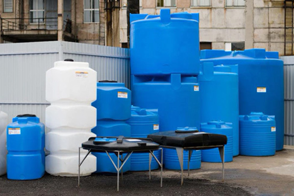 Краткий обзор баков и емкостей для воды из пластика